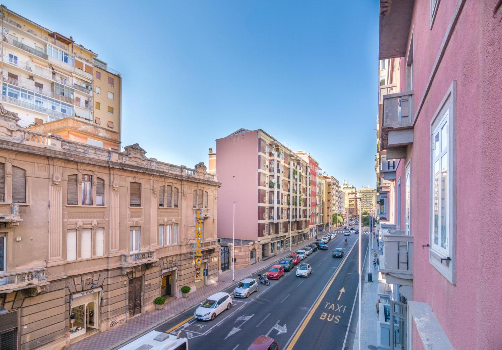 Sunscape Rooms Cagliari City Center ภายนอก รูปภาพ